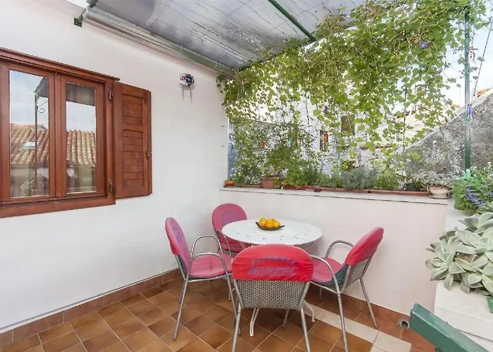 And Ivica Apartman Trogir